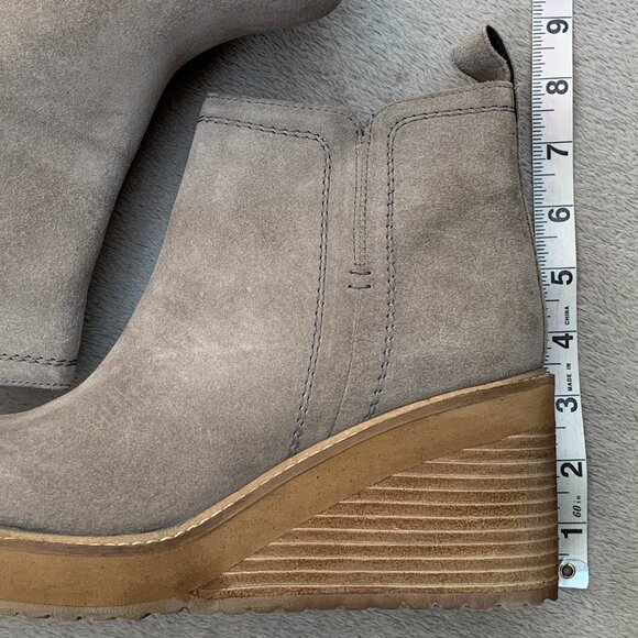 Diba True Comet Ride Circle It Suede Wedge Platform Booties Sz 7.5 NWT - Picture 11 of 16